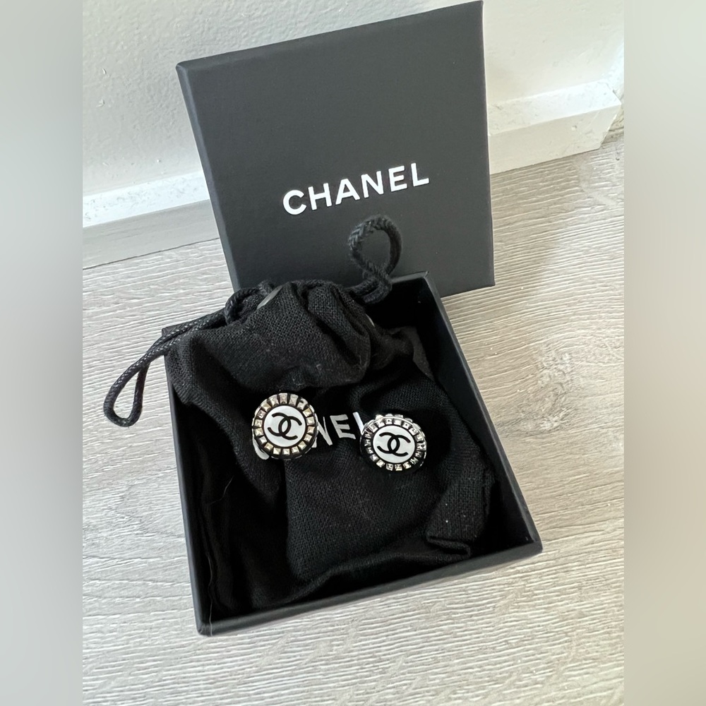 Brand new Chanel arcylic earrings with crystals and cc logo